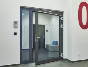 Противопожарная дверь EI 90 / серия FRM7210